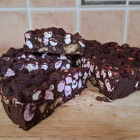 Elsa's Speedy Chilli Choc Slice